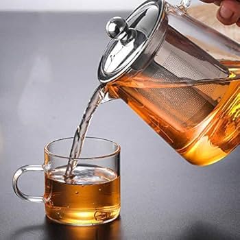 إبريق شاي زجاجي مربع أنيق بمصفاة داخلية – سعة 950 مل – تصميم فاخر لتحضير الشاي بطريقة عصرية