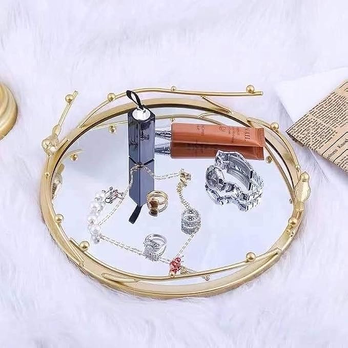 Golden Beauty Tray – صينية تجميل ذهبية أنيقة