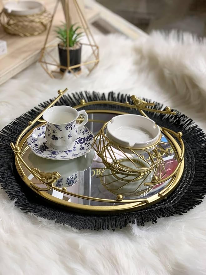 Golden Beauty Tray – صينية تجميل ذهبية أنيقة
