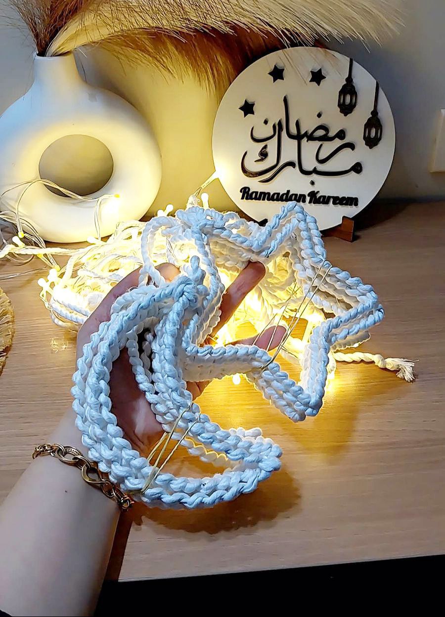 زينه واضاءه ومكرميات وهلال ونجوم