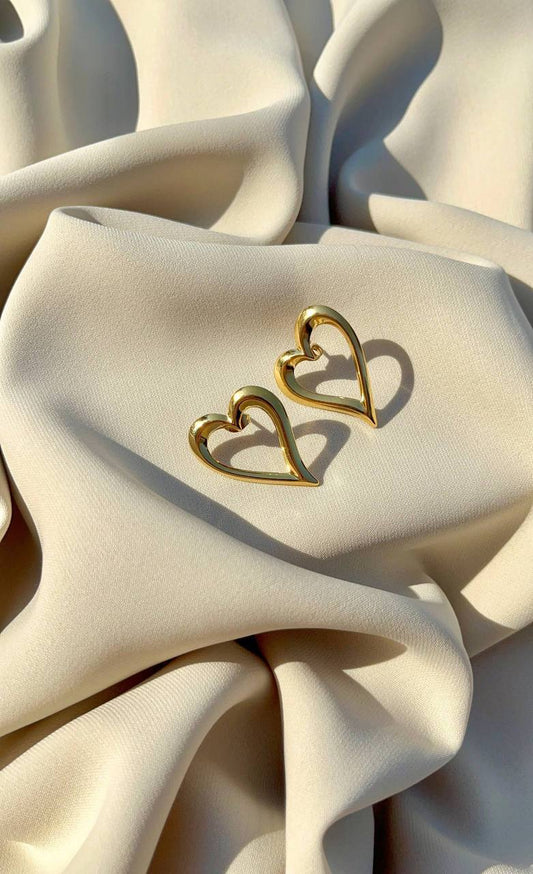 حلق قلب استانلس شيك جدًا – تصميم أنثوي عصري