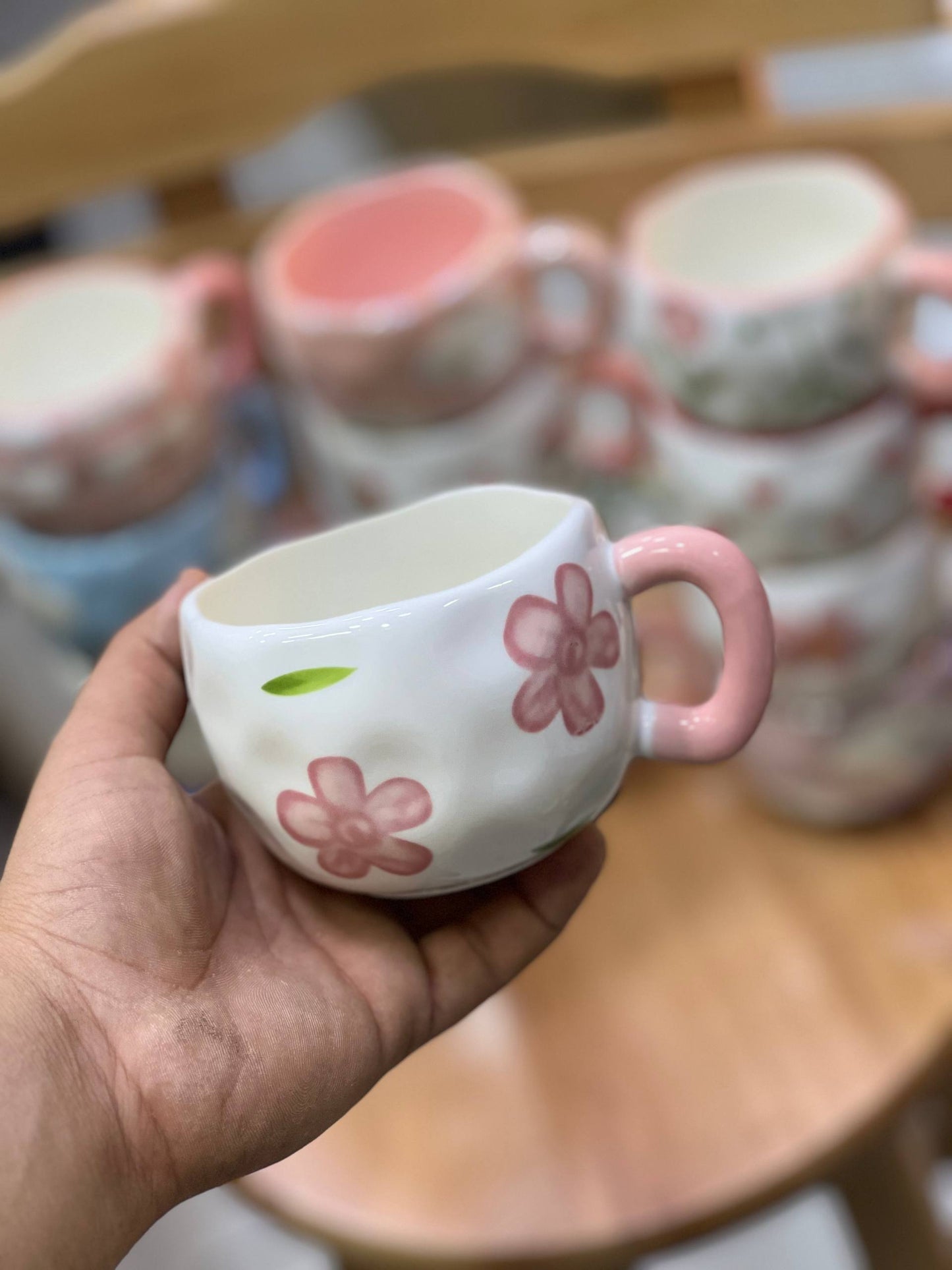 مج بورسلين تريندي أنيق – تصميم عصري مميز