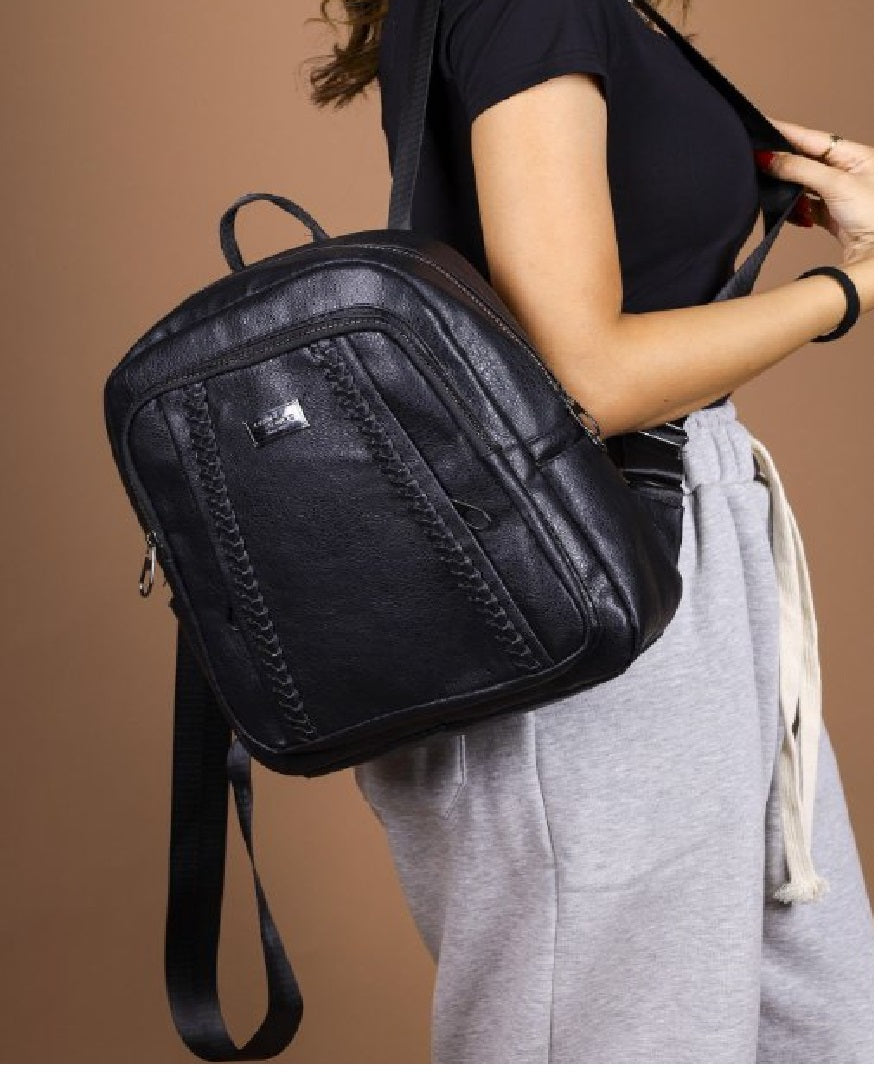 شنطة ظهر متعددة الألوان 35×38 سم