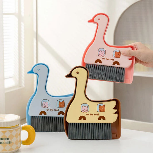 ميني جاروف وفرشة على شكل بطة