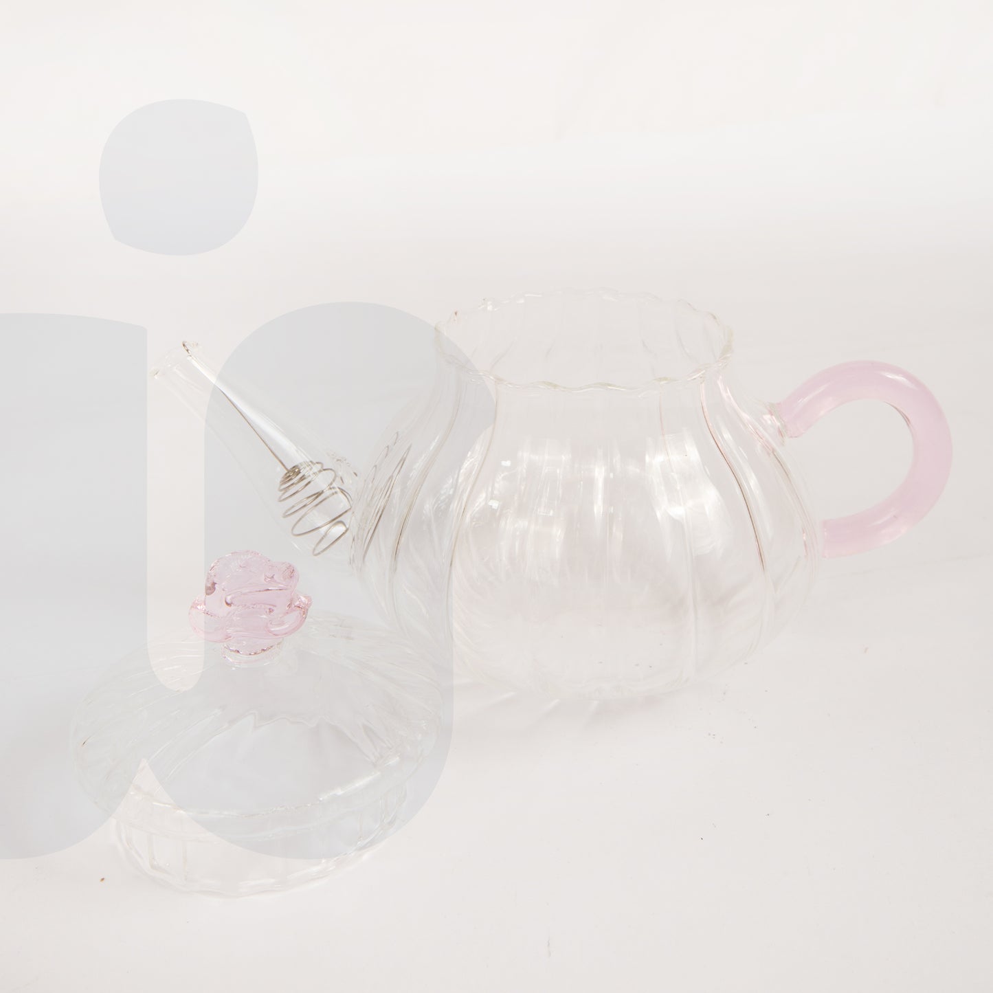 براد شاي زجاجي – مقبض وردي ومقبض الغطاء بشكل زهرة