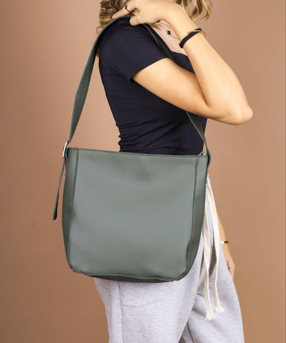 شنطة حريمي – ألوان متعددة