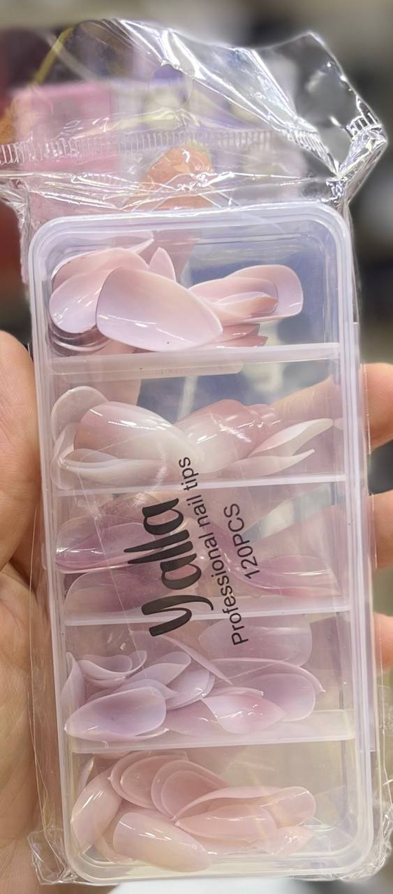 باكيت أظافر ألوان مختلفه