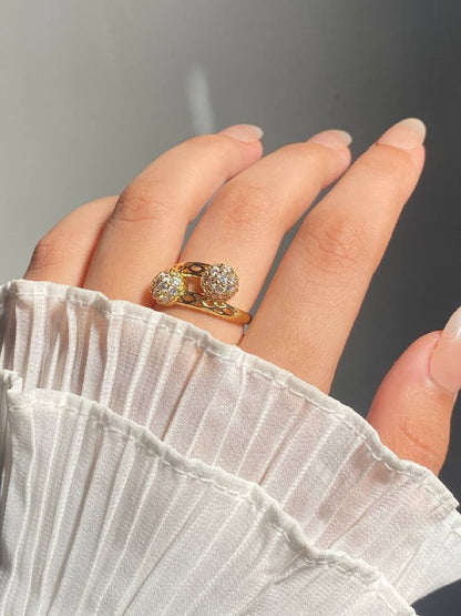 خاتم مطلي بالذهب مزين بكرتين من الزركون اللامع – فرى سايز