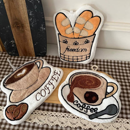 الفوط الكوتي كوتي في ثوبها الجديد