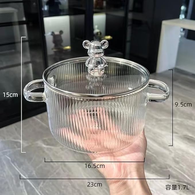 وعاء طهي حراري من البايركس بسعة 1.7 لتر، يتميز بتصميمه على شكل دب، مما يجعله إضافة لطيفة وعملية إلى مطبخك.