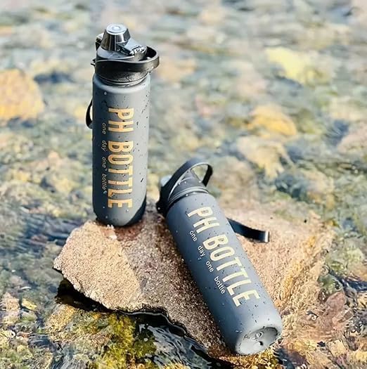 زجاجة مياه رياضية بسعة 1 لتر مع شفاطة وحزام تعليق – تصميم تحفيزي مقاوم للتسرب