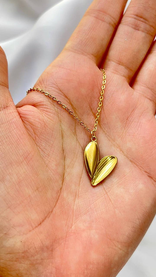 سلسلة بدلاية قلب من الستانلس ستيل