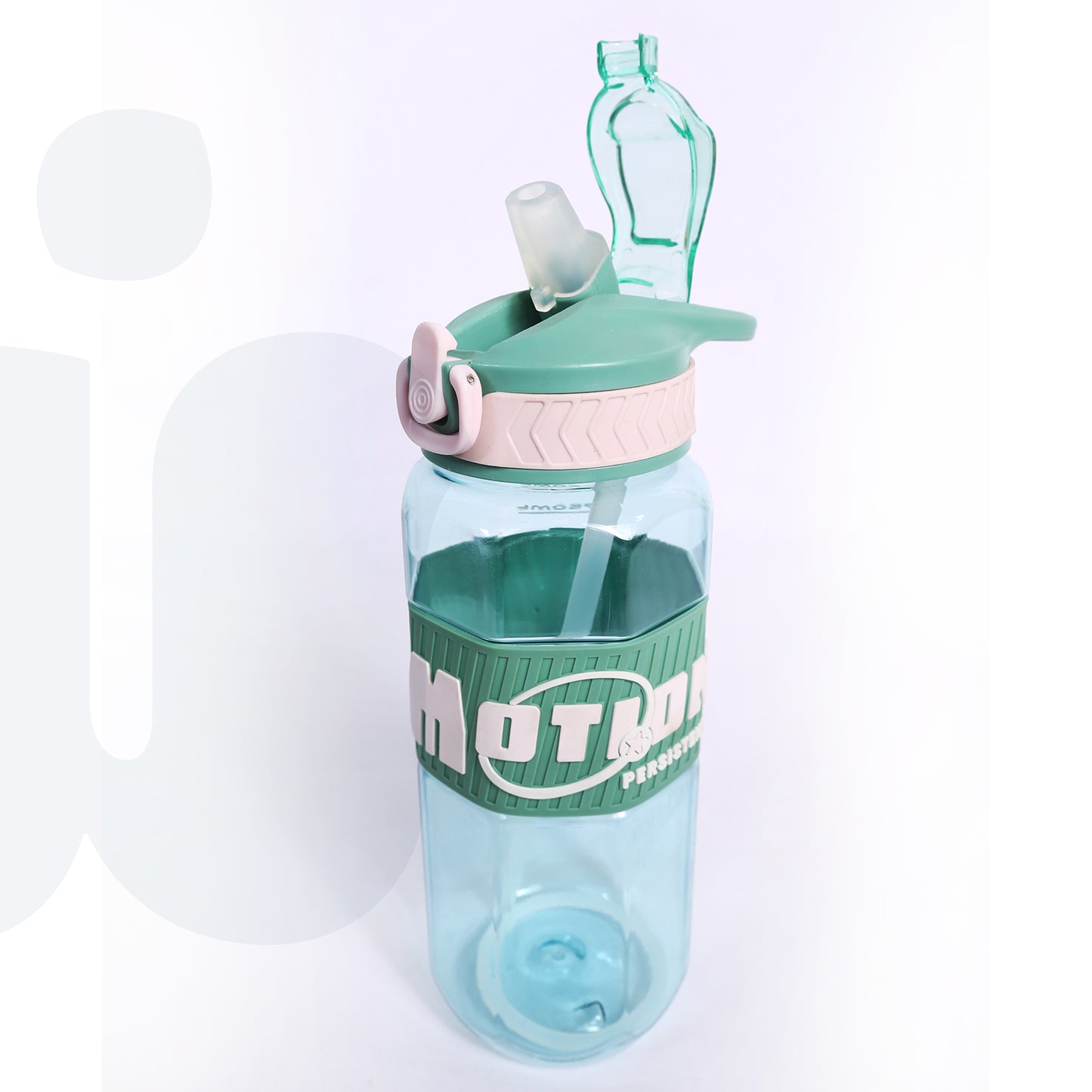 زجاجة مياه سعة 750 مل – مناسبة للمدرسة