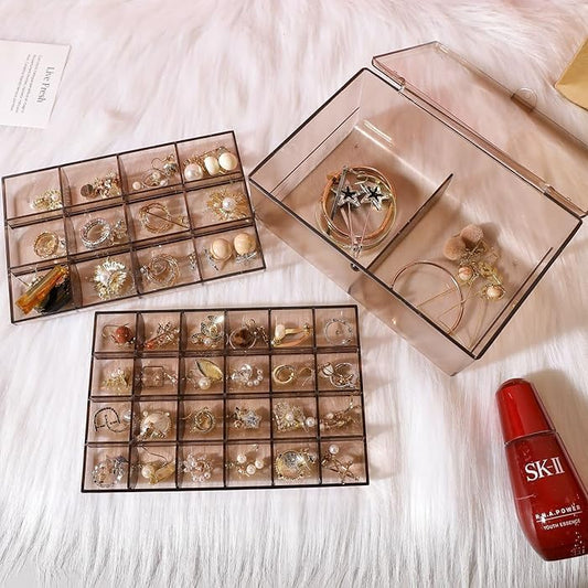 منظم أكريليك متعدد الطبقات للمكياج والمجوهرات – بتصميم أنيق مقاوم للغبار متوفر لون بينك