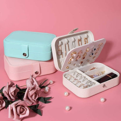 علبة مجوهرات صغيرة للسفر – جلد صناعي متعدد الألوان