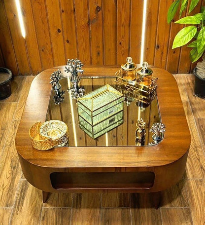 طاولة قهوة خشبية مربعة بتصميم عصري