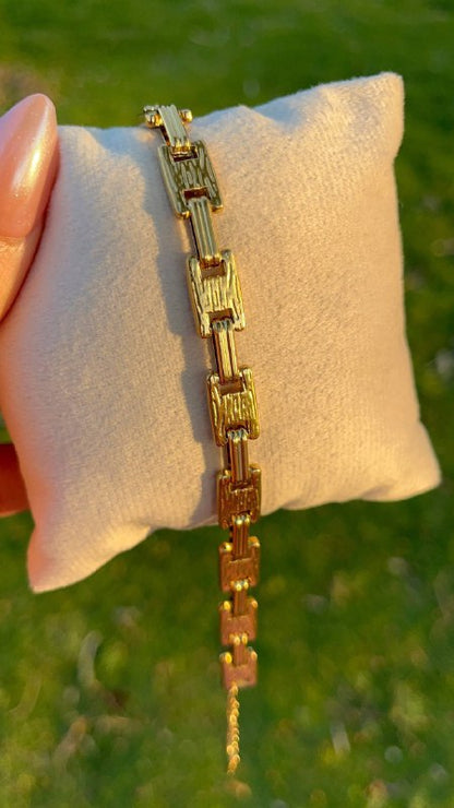 إسوارة مستطيلة ستانلس ستيل بتصميم سلسلة عصرية