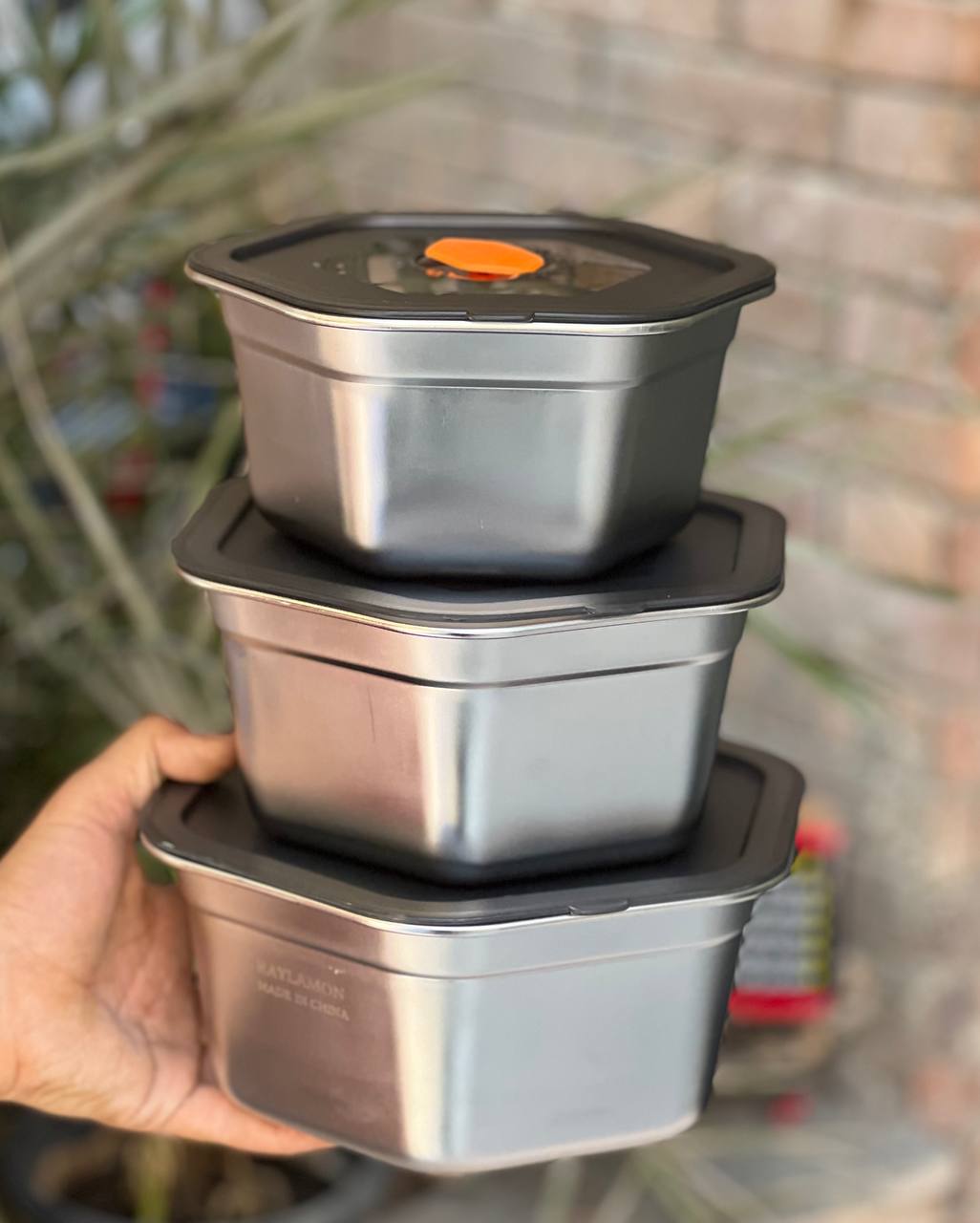 طقم تلاجة استانلس شكل مضلع بغطاء أكريليك