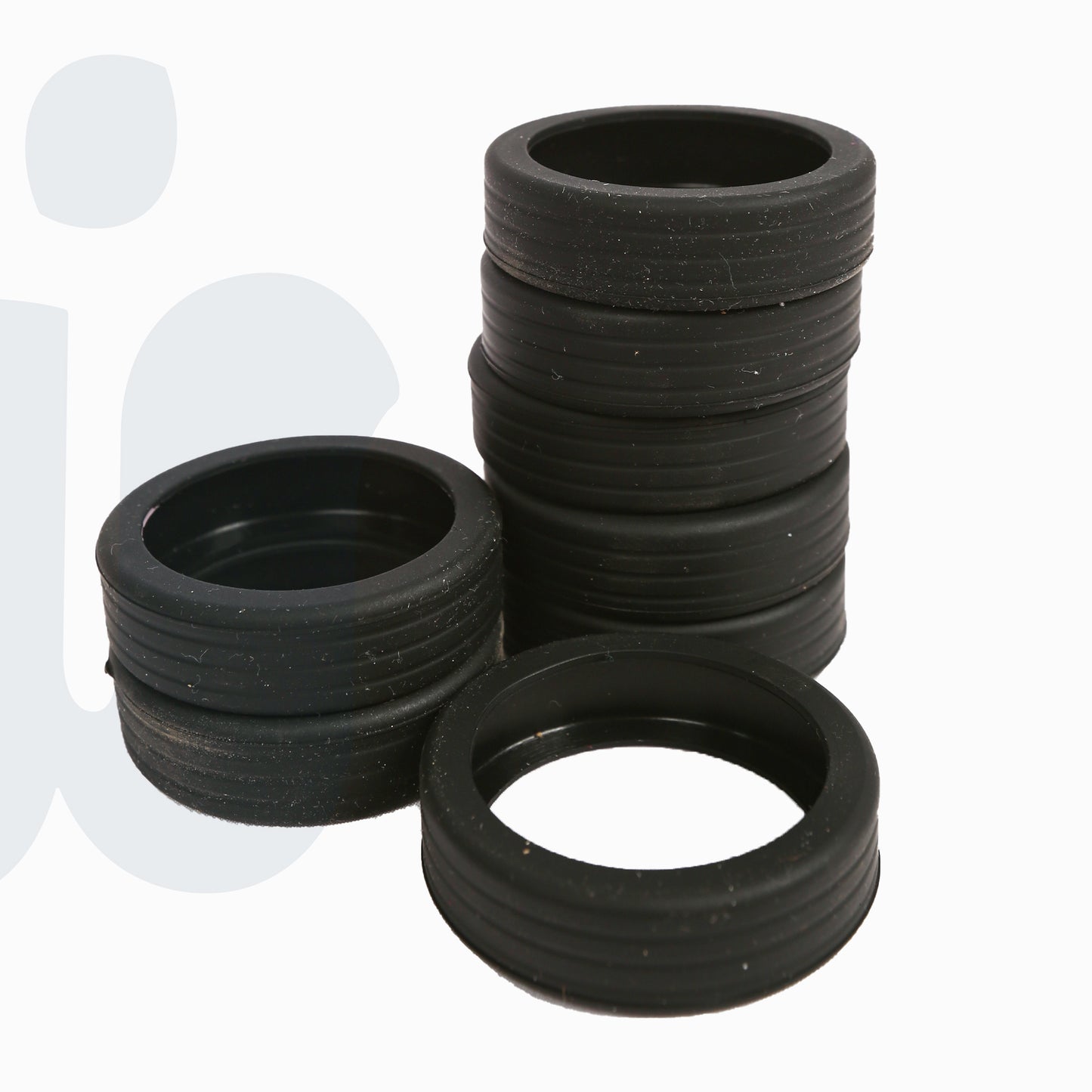 أغطية عجلات الأمتعة السيليكونية السميكة(لون اسود)