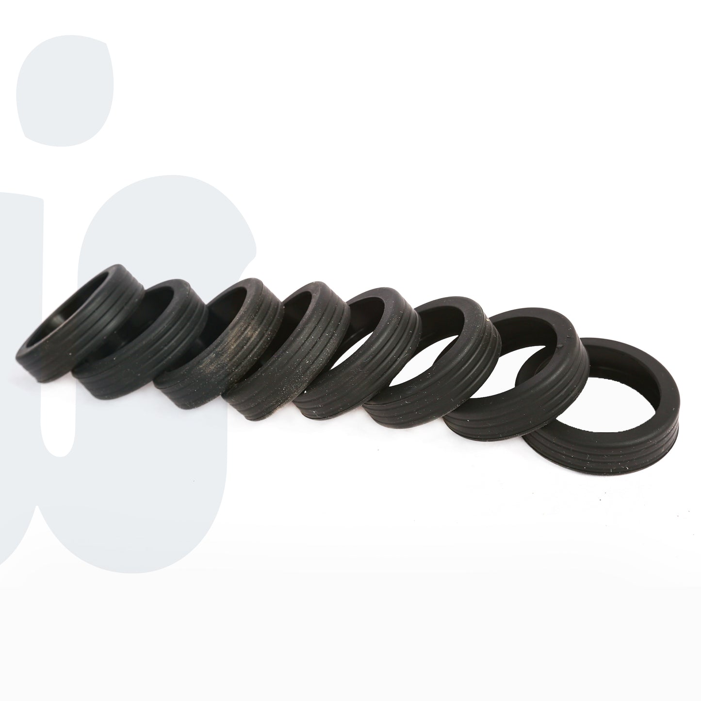 أغطية عجلات الأمتعة السيليكونية السميكة(لون اسود)