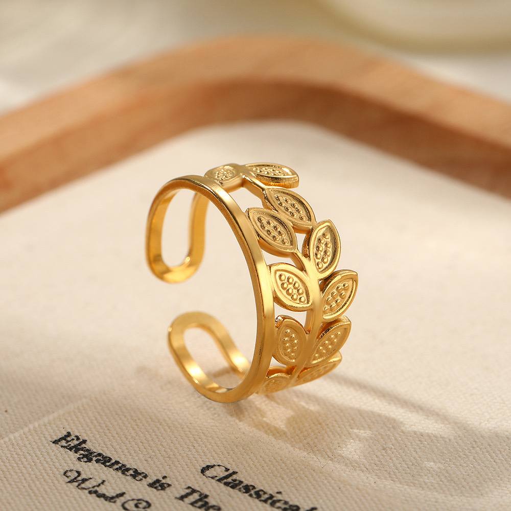 خاتم غصن الزيتون باللون الذهبي – رمز السلام والازدهار من الستانلس ستيل