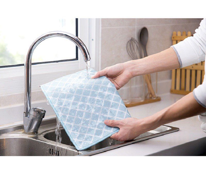 سجادة تنشيف المواعين