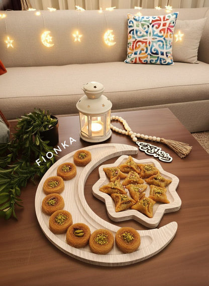 هلالية فيونكا بتصميم الهلال والنجمة،