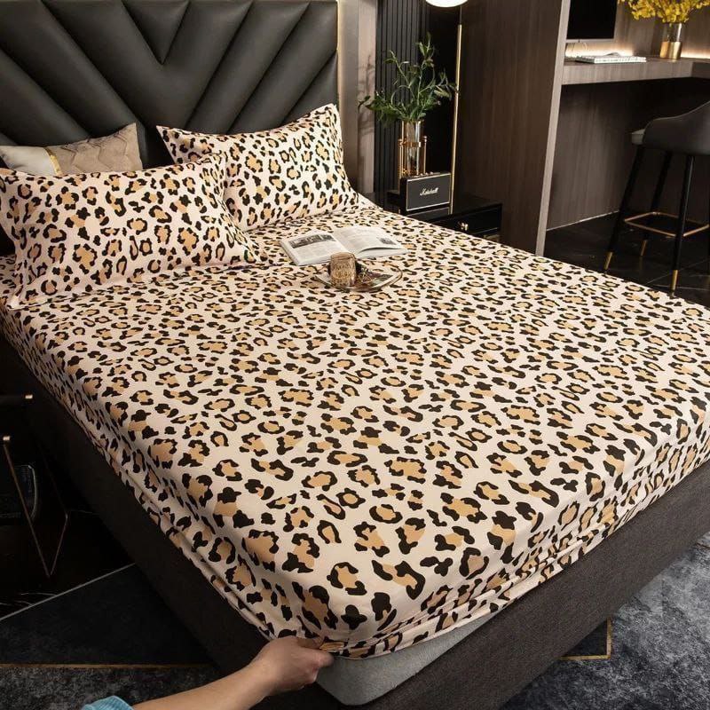 مفرش سرير قطيفة مشجر – 3 قطع