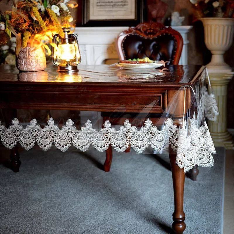 مفرش سفرة شفاف دانتيل – خامة جلد شفاف