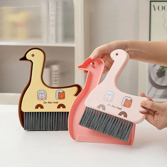 ميني جاروف وفرشة على شكل بطة