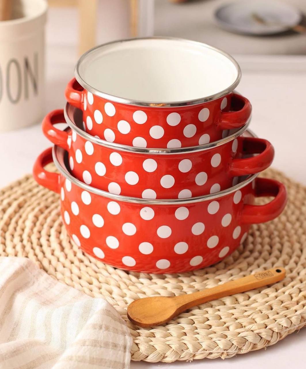 طقم حلل المطبخ الأحمر المنقط مكون من 3 قطع