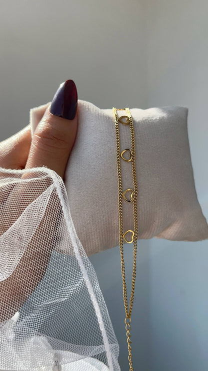 إسوارة ستانلس ستيل مزدوجة بسلسلتين ودلاية قلوب