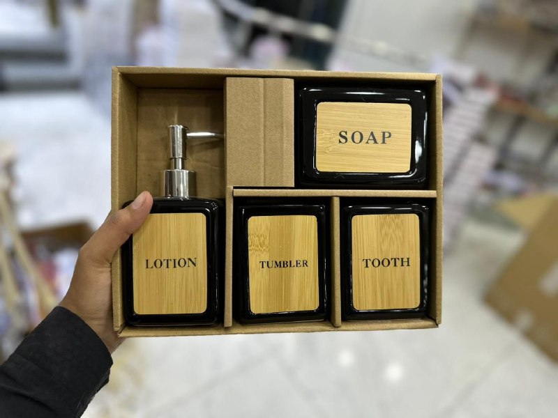 طقم حمام بورسلين وخشب