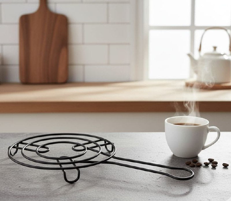 كوستر معدني بثلاث أرجل ويد طويلة