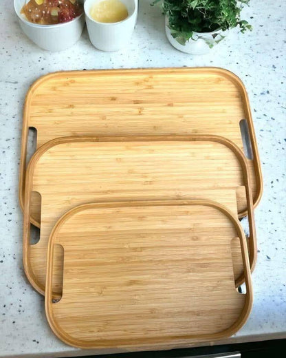 طقم صواني تقديم خشب بامبو بيضاوي – 3 قطع بأحجام مختلفة