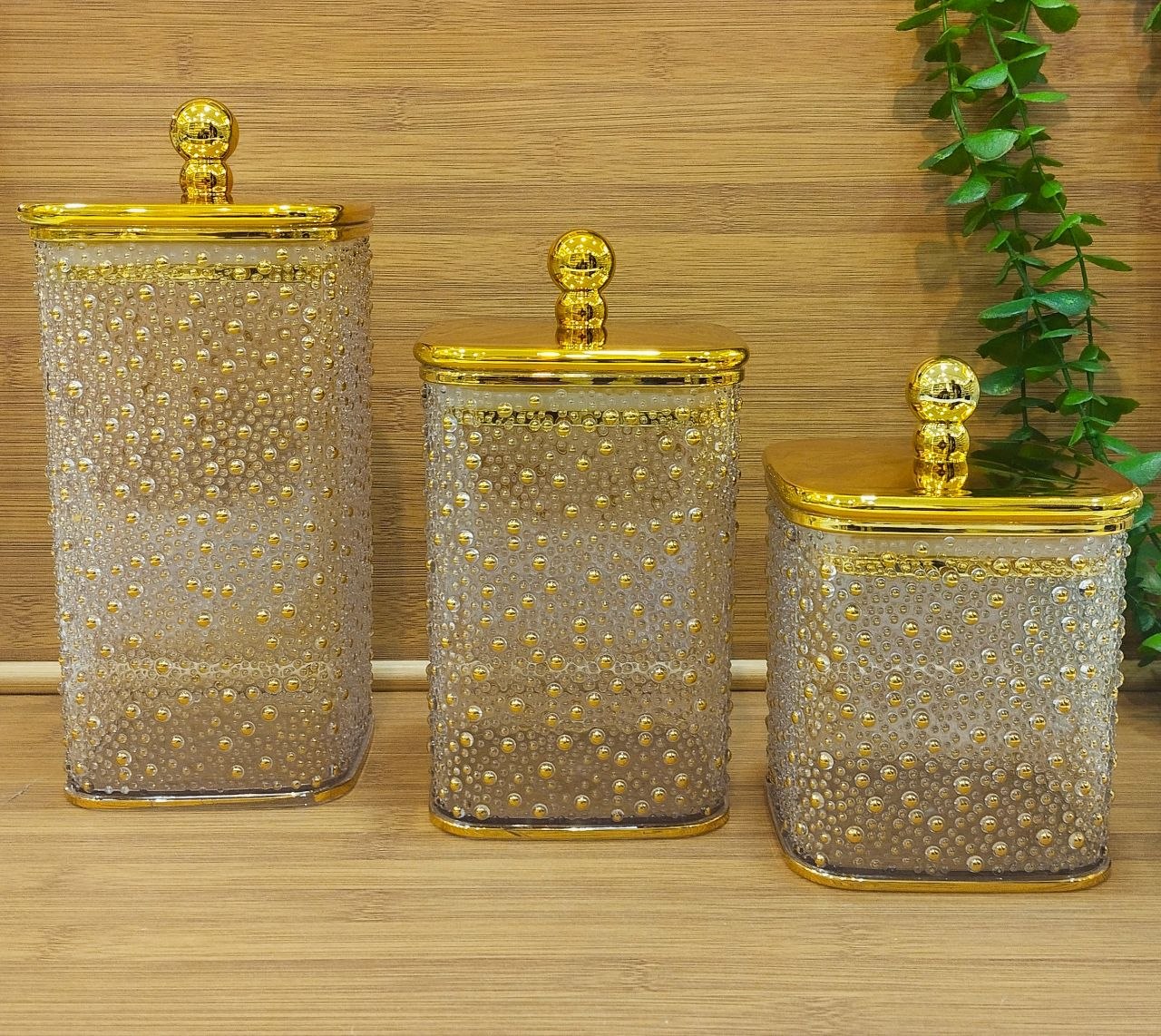 طقم بطرمانات شيك جدًا 3×1