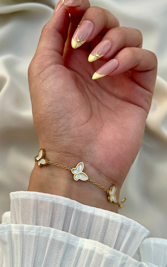 إسوارة ستانلس ستيل بفراشات جميلة