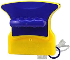 منظف الزجاج المغناطيسي