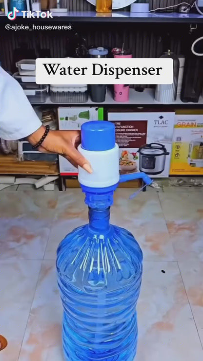 مضخة مياه يدوية لزجاجات المياه الكبيرة