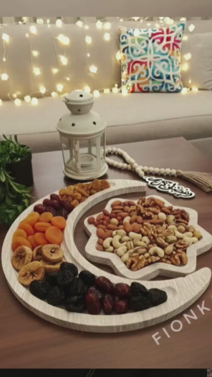 هلالية فيونكا بتصميم الهلال والنجمة،